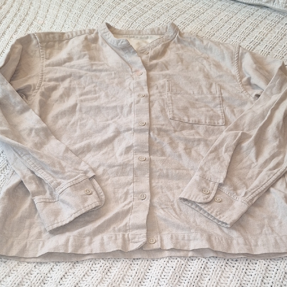 Casual Beige Button-Up Shirt Size S